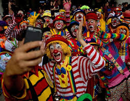 Resultado de imagem para FOTO DE PALHAÇOS