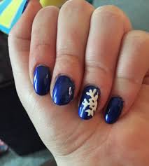Pedicuring, manicuring, choosing nail designs… all these are accessorizing options transformed to a necessary styling key to insure get your nails polished with a simple matte grey coat this season, and your nails will get as cozy as those warm winter sweaters. 20 Cute Simple Easy Winter Nail Art Designs Ideas 2015 2016 Winter Nails Winter Nail Art Nail Designs Valentines Winter Nails