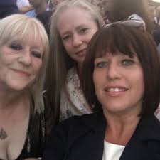 Jayne Allison's Instagram, Twitter & Facebook