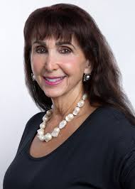 Meet Alex Bernard 🤗 With 6 years under her belt, in addition to a  Bachelors of Science degree and an award for Best Agent Medium Category in  2016, Alex Bernard is beloved