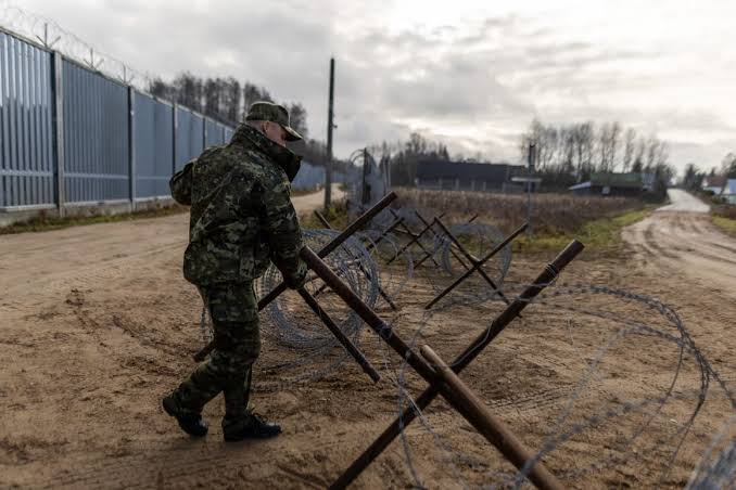 Poland accused of brutality as Belarus border crackdown escalates – POLITICO