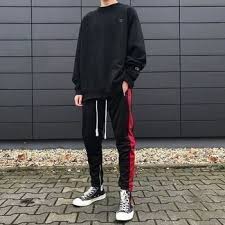 Discover the best hoodie outfits to try this season in case you're as addicted to the sweatshirt style yes, hoodies can greatly benefit from a tailored coat, but so can the rest of your winter wardrobe, so. Black Sweatshirt Outfits For Men 154 Ideas Outfits Lookastic