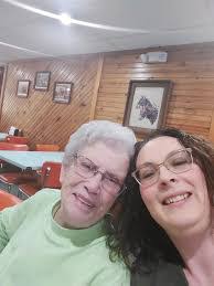 Sandra Pickering's Instagram, Twitter & Facebook