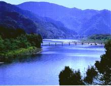 The japanese can close their civilization with an isolationist foreign policy. Japan Atlas Shimanto River