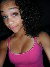 Pin By Nikki On Light Skin Girls Light Skin Girls Cute Mixed Girls Pretty Mixed Girls
