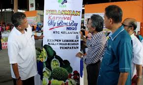 Check spelling or type a new query. Fama Galak Rakyat Makan Buah Tempatan