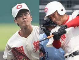 2021年8月28日 15時30分 (8月28日 15時41分更新) 近江に勝利し、ガッツポーズする智弁和歌山・中西＝甲子園. Iidnxxo Rcs4am