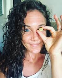 So you know how @brainsforbrawn has the awesome donut pose and all the best  Instagram people have posted their own photo holding a donut in front of  their faces and then proceed