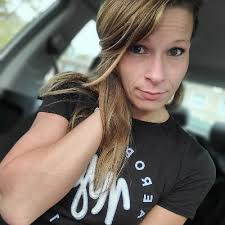 Lindsey Howard (@dev_lindseyk)