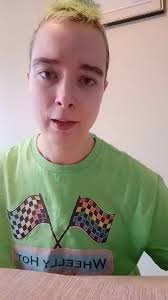 Un message de Alexane Roy aka Wheelly Hot, 🚨Salut belle communauté! Je  t'invite à Amours dialectales : Confessions littéraires Queers qui réunira  sur scène 6 artistes queers aux réalités ...