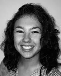 Deanna Bond's Instagram, Twitter & Facebook