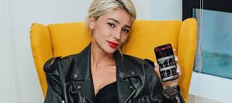 Девушка напишет о своем намерении арсению, тот подыщет ей работу. Nastya Ivleeva Ushla Iz Shou Orel I Reshka Perezagruzka Stolica Na Onego