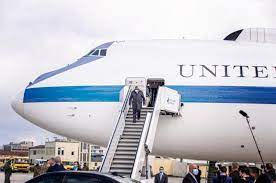 The two vc25as which have primarily taken on the role of air force one over the. Flughafen Stuttgart Us Verteidigungsminister Lloyd Austin Landet Mit Air Force One Airportzentrale De
