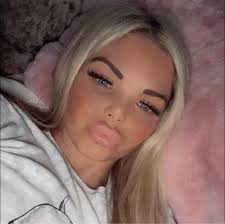 Hi does anyone have any reviews for the jewellery shop in the hotel? I've  seen some nice watches but I'm unsure whether to buy any thank you