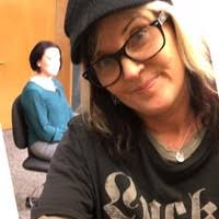 38400+ "Violã" profiles