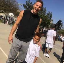 Months ago, when blake griffin came to terms that he was going to forgo $13.3 million to get out of his contract with the detroit pistons, he had on saturday, griffin competed in a conference semifinal playoff game for the first time in six years. Fabolous Jokes About Son Looking Like Blake Griffin On Instagram Photos Footbasket