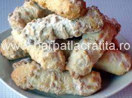 6 linguri untura, cu varf 2 linguri zahar 3 linguri otet 10 linguri de bors sau apa minerala 1 praf de copt 2 oua. BiscuiÅ£i SpriÅ£aÅ£i Cu UnturÄ ReÈete BÄrbatlacratiÈÄ