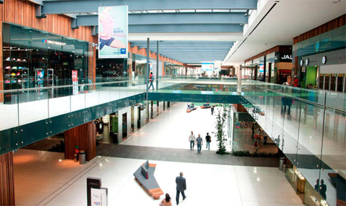 Comercios y Servicios
