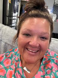 Who can bake a cake for a 2nd birthday in Cleveland Tennessee?