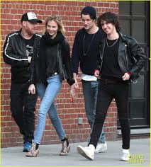 Matt smith girlfriend list and dating history. Matt Smith S Netflix Series The Crown Gets Premiere Date Photo 3634047 Matt Smith Pictures Just Jared