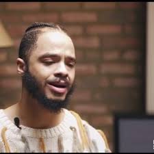 @ 🎂 31, got ☝️ focus , #swipe