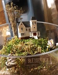 For those who have been to wuzhen (in outskirts of shanghai), there is a heavy resemblance as i'm told that this place is modeled after the latter. Beetlejuice Terrarium Diorama Spooky Decor Diy Christmas Gifts Beetlejuice