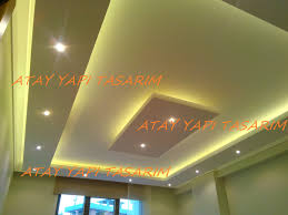 Salon asma tavan modelleri 2016 yılından sonra çoğunlukla nefes alabilir malzemelerden üretilmeye başlandı. Asma Tavan Modelleri Kartonpiyer Detaylari Ornekleri Resimleri Cesitleri Cizimleri Gizli Isikli Aydinlatmali Kare Salon Oturma Odasi Mutfak Antre Ofis Ozel 10 Atay Yapi Tasarim