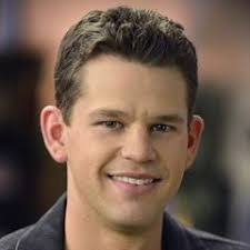 Travis Barnes's Instagram, Twitter & Facebook