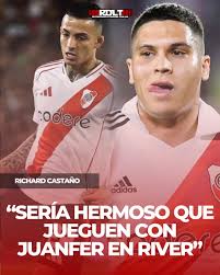 RIVER desde la tribuna added a...