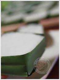Airnya kjee sukat) sedikit pewarna hijau (kalau warna daun pandan tidak mencukupi). Kuih Tepung Pelita Daun Pandan Jintanmanis Com Lives From Osaka Japan