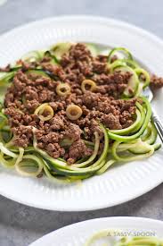 Lean Ground Beef Over Zucchini Noodles Ground Beef Is Made Cuban Style Then Served Over Spiralized Sauteed Zuc Easy Vegan Soup Zucchini Noodle Recipes Recipes