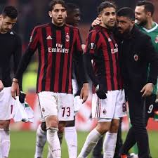 16.36 gennaro gattuso è arrivato a casa milan per mettere la firma sul rinnovo del contratto fino al giugno. Ac Milan Boss Gennaro Gattuso Praises Players After Rossoneri Book Place In Europa League S Last 16 Sports Illustrated
