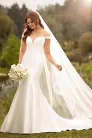 Check spelling or type a new query. Cremefarbenes Brautkleid Im Fit And Flare Schnitt Figurbetont Und Schulterfrei Von Essense Of Australia D2477 Heiraten Mit Braut De