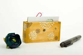 Howaboutorange origami business card holder. Madeheart Com