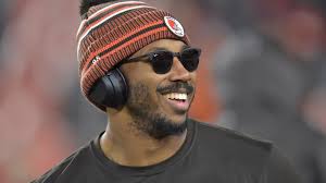 Browns' Myles Garrett says NFL owes Colin Kaepernick an apology