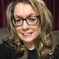 Kimberly Raines's Instagram, Twitter & Facebook