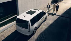 Der neue hyundai staria wurde noch nicht für den deutschen markt homologiert und das fahrzeug ist noch nicht im verkauf. Hyundai Staria Soll Auch In Elektro Versionen Kommen Ecomento De