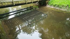 Our water source heat pumps are designed to ease installation and maximise the energy absorbed from the water. Energy Tec Water Source Heat Pump For Commercial Rhi