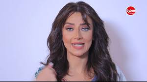 طريقة لصق ورق الحائط من رضوى الشربيني هي وبس Youtube