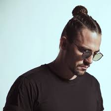 Stream tracks and playlists from dimitrivegasandlikemike on your. Like Mike Of Dimitri Vegas Like Mike Drops Side Project Song Memories Edm Nations