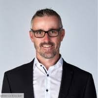 Daniel Fender's Instagram, Twitter & Facebook