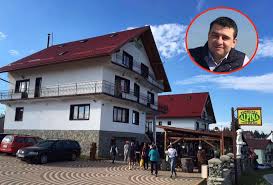 Încarcă foto oficiale, de prezentare. Manipulare MizerabilÄƒ In PÄƒltiniÈ™ Alpina Casi Promoveaza ToxiinfecÈ›ia De Acum Doi Ani De La Concurentul Perla Ora De Sibiu