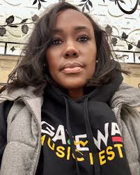 🧡Hey y'all 👋🏾 LONG POST ♥️I should be working