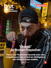 Je ne peux pas être aussi rapide qu'à 30 ans, mais je le fais avec  sagesse." Il a 81 ans (et demi) et il exerce toujours. Félix Akiyo est  médecin et depuis