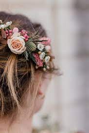 Atelier Aimer Atelier Fleuriste A Nantes Realise Avec Amour Bouquets De Fleurs Compositions Et Sc Couronne De Fleurs Mariage Couronne Florale Fleurs Mariage