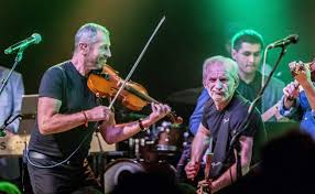 Cechomor ceska hudebni skupina hrajici v originalnim pojeti ceske moravske a slovenske lidove pisne.aug 22, 2020 · čechomor. Cechomor Online Citybee