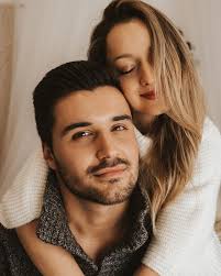 Rafaela Jorge Photography no Instagram: “Wishing lots of love for you this  christmas ♥️”