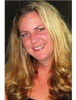 Virginia Knight's Instagram, Twitter & Facebook