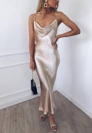 Your Search For The Perfect New Year S Eve Outfit Stops Here Dark Green Prom Dresses Eve Outfit Green Prom Dress