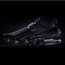 Big Mood Roberturner My Entry Into This Weeks Renderweekly Vapormax Challenge My Own Personal Model U Mens Casual Shoes Dress Shoes Men Sneaker Lovers
